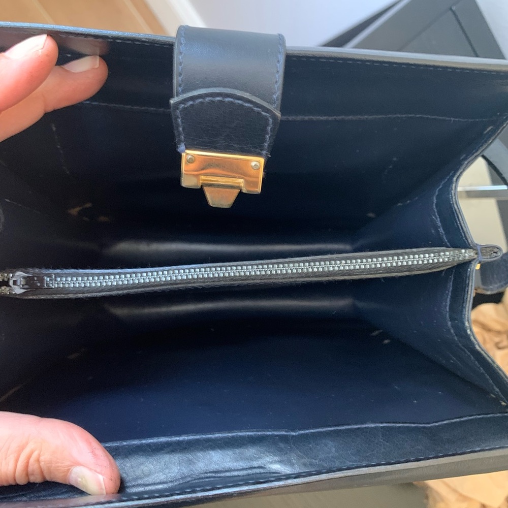 (27) GUCCI 70s Bag - Picture 8 of 12